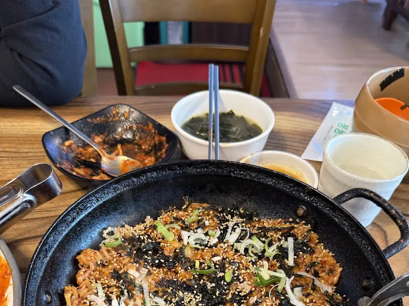 볶음밥 먹기 전