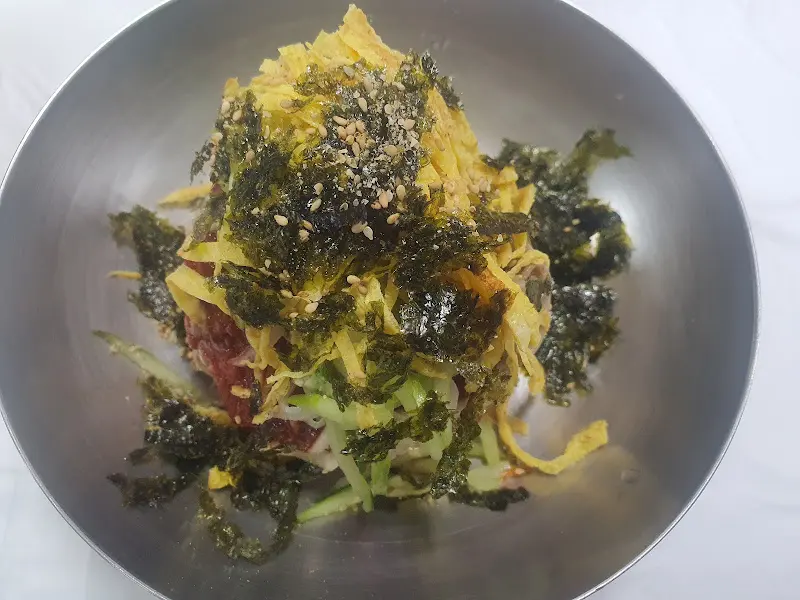 원소리막국수의 막국수