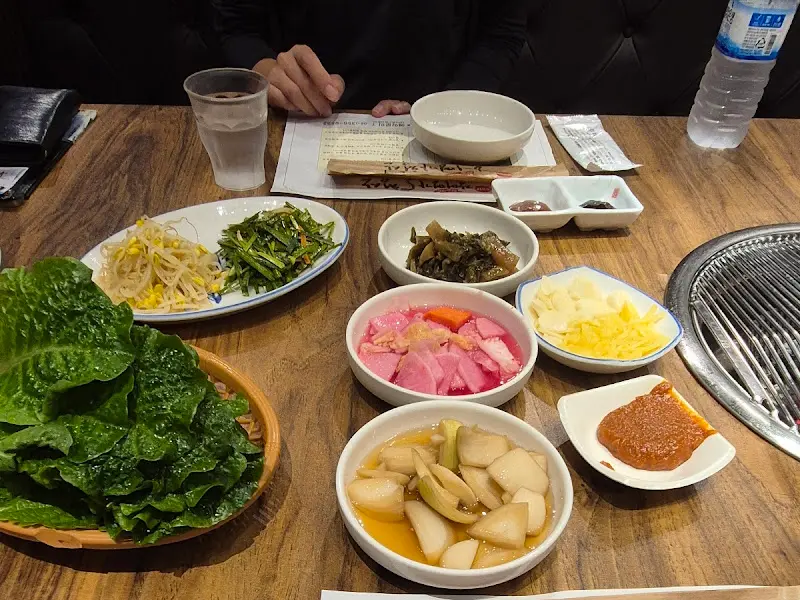 다양한 곁들임 찬