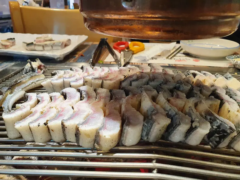 청산장어 식당 내부 모습