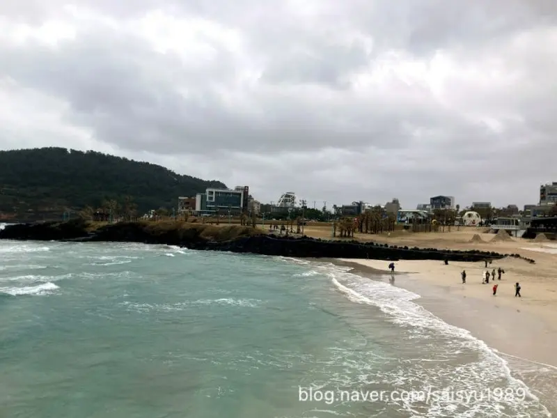 델문도에서 바라본 함덕 해변