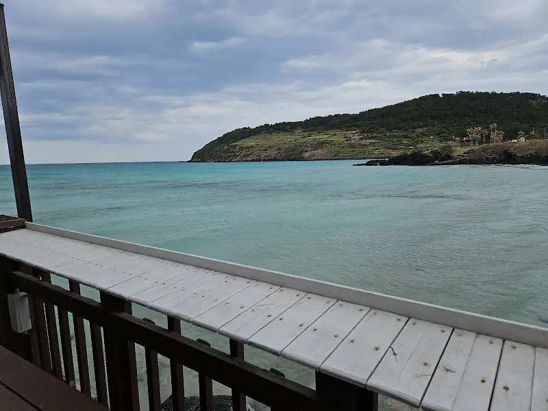 델문도에서 바라본 함덕 해변