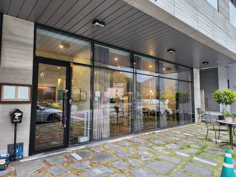 Alain 레스토랑 외관