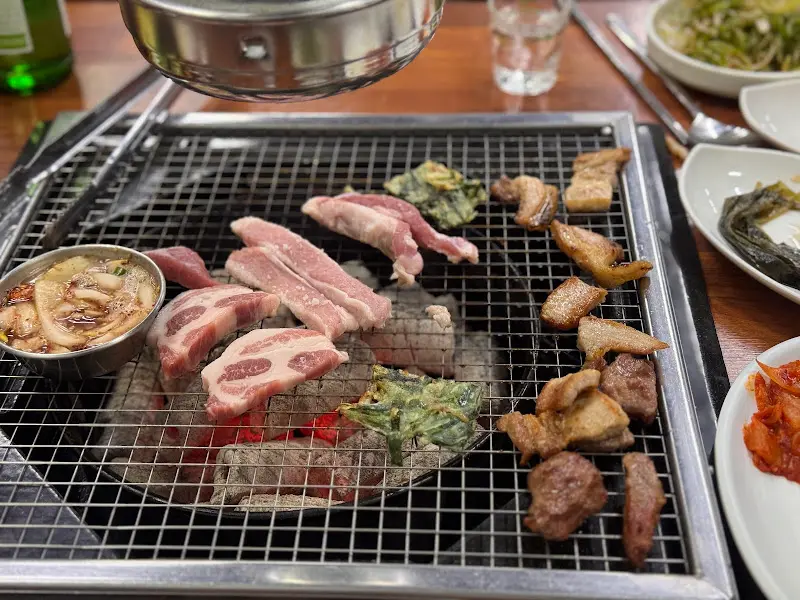 고기와 함께 구워먹는 깻잎