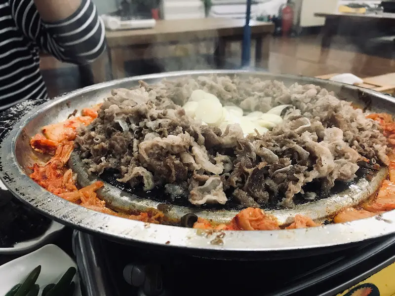 대패삼겹살과 김치