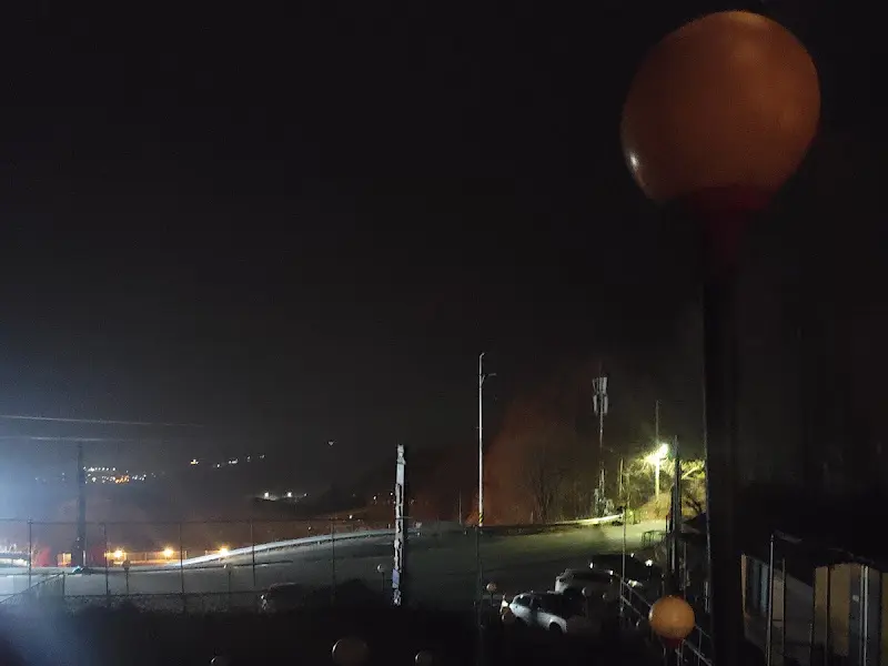 어두운 밤의 풍경