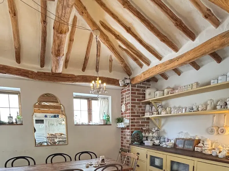 카페 내부 인테리어