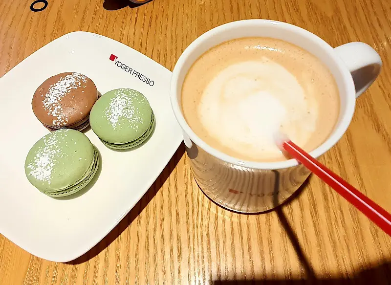 커피와 마카롱