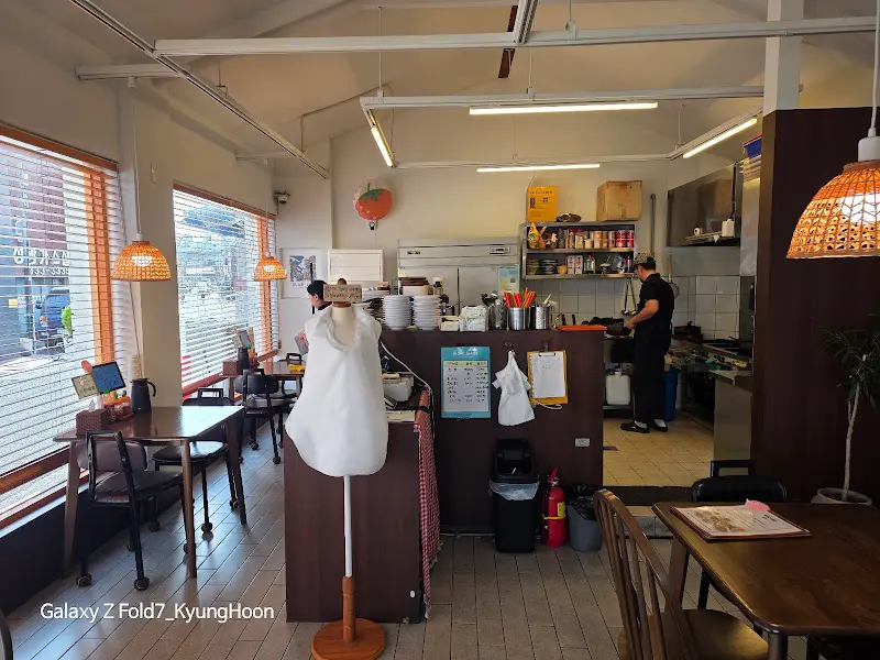 식당 내부 전경