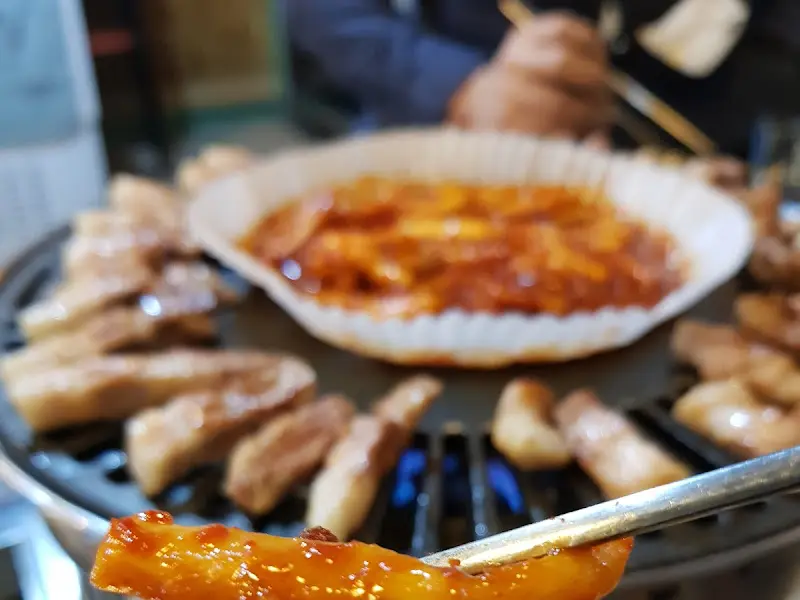 돌판 위의 떡볶이