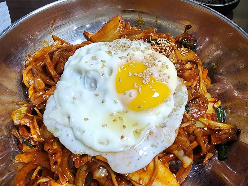 중화비빔밥 클로즈업