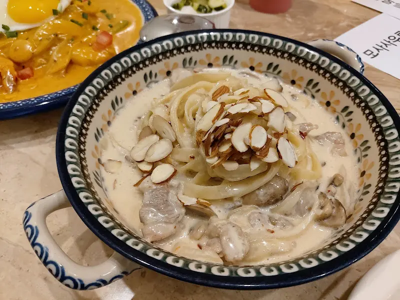 정갈한 테이블 세팅