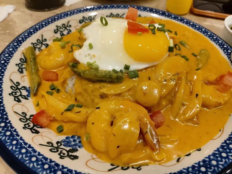 새우 녹두 커리의 아름다운 색감