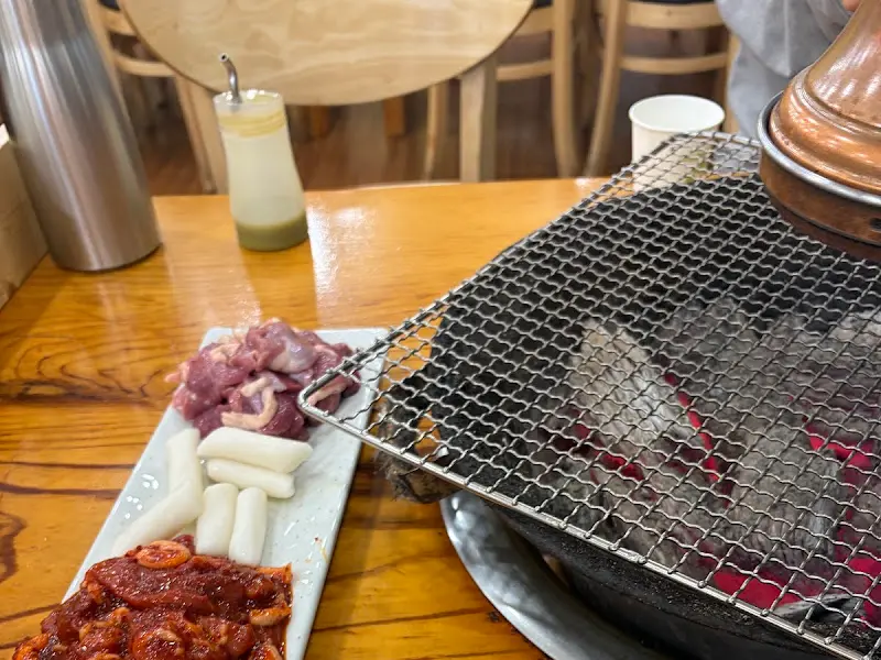 숯불과 오리고기