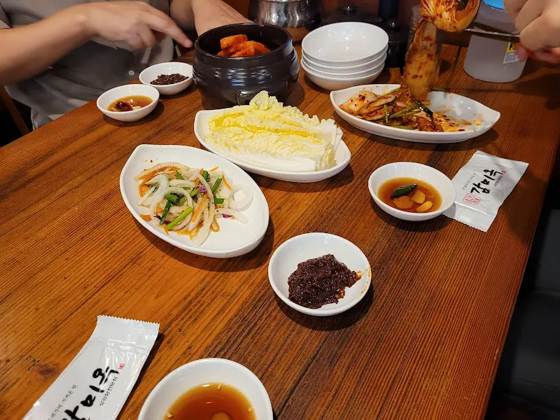 감미옥 내부 메뉴판