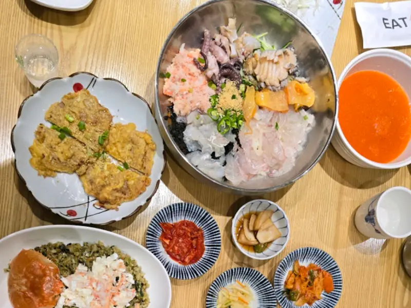 육전과 물회 한상차림