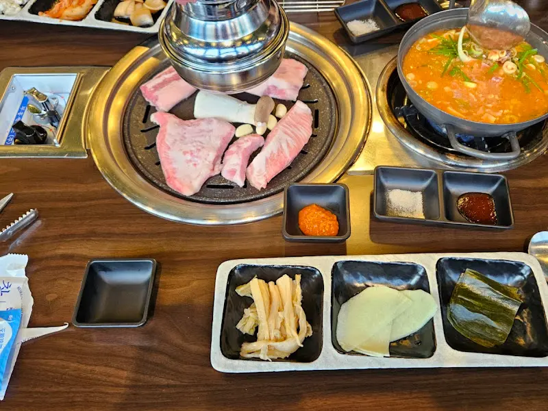 불판 위의 고기