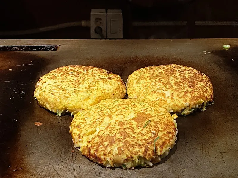 철판 위 오코노미야키