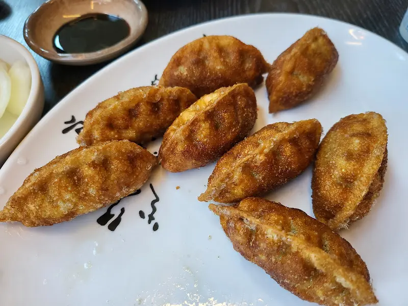 겉바속촉 군만두