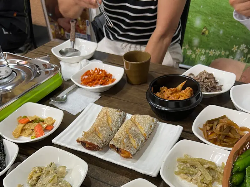 갈치구이와 밑반찬