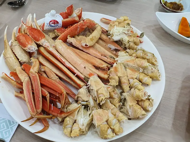 메인 요리인 대게찜