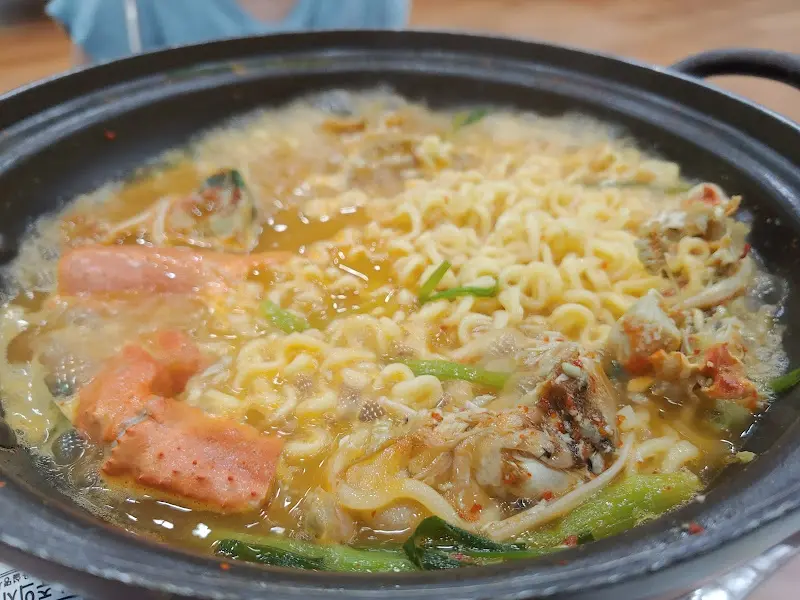 얼큰한 대게 라면