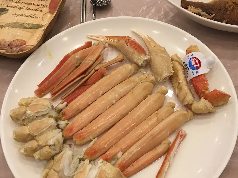 잘 손질된 대게 다리