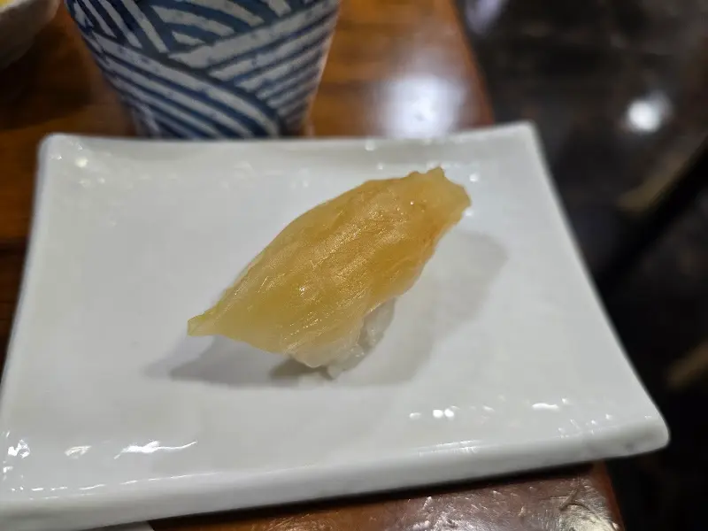 독특한 묵은지 초밥