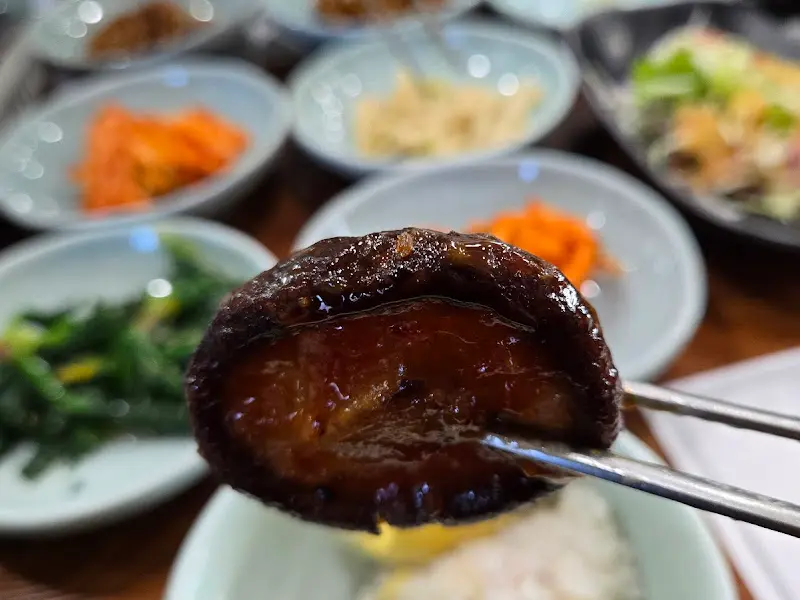 윤기가 흐르는 표고버섯