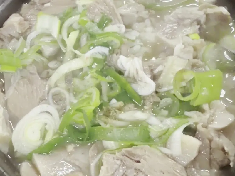 청도돼지국밥 고기
