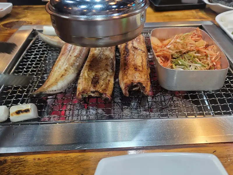 장어와 곁들여 먹는 밑반찬