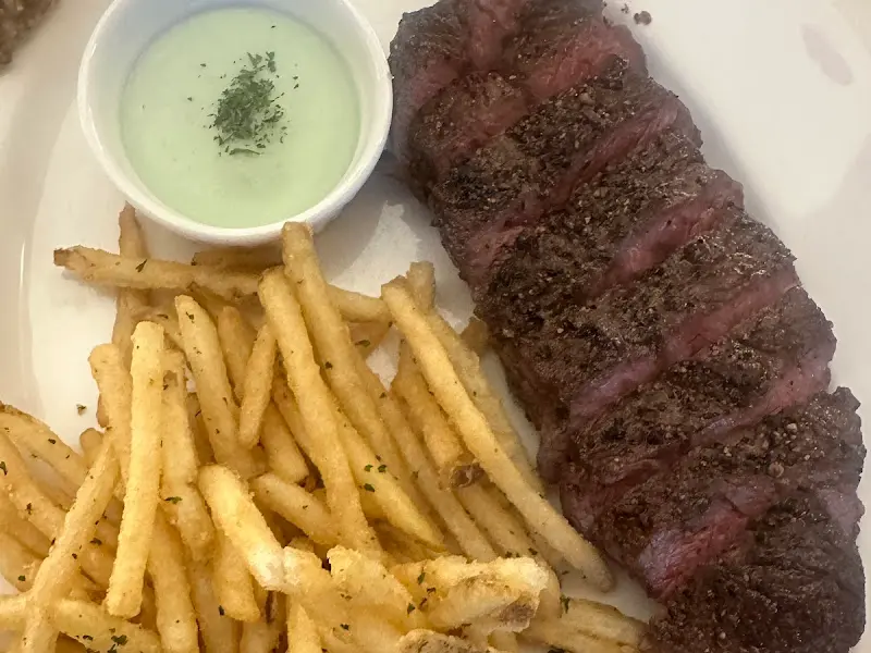 스테이크와 감자튀김