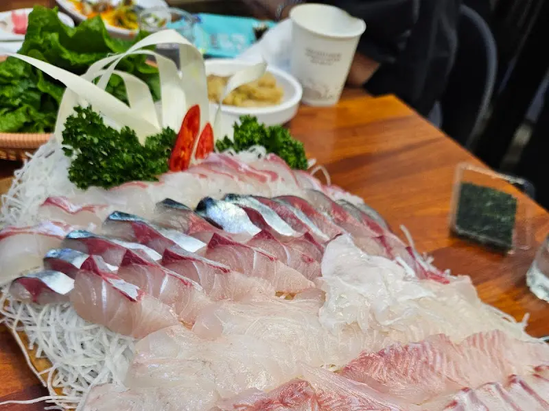 신선한 회 한 상