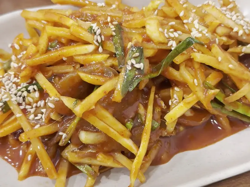 어부밥상 멸치회무침