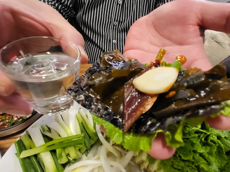 과메기 쌈과 소주 한 잔