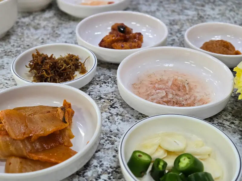 농부보쌈 밑반찬