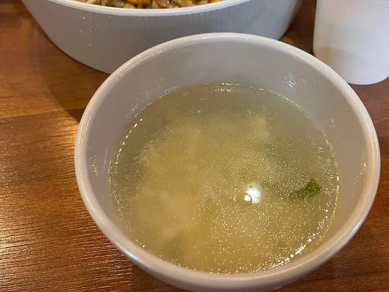 볶음밥과 함께 나온 계란국