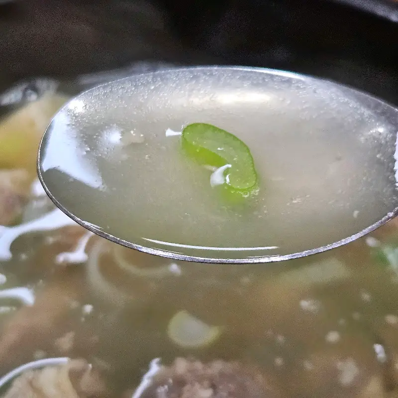 갈비탕 국물