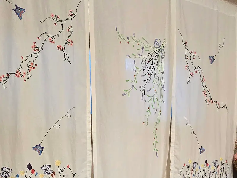 식당 내부 장식