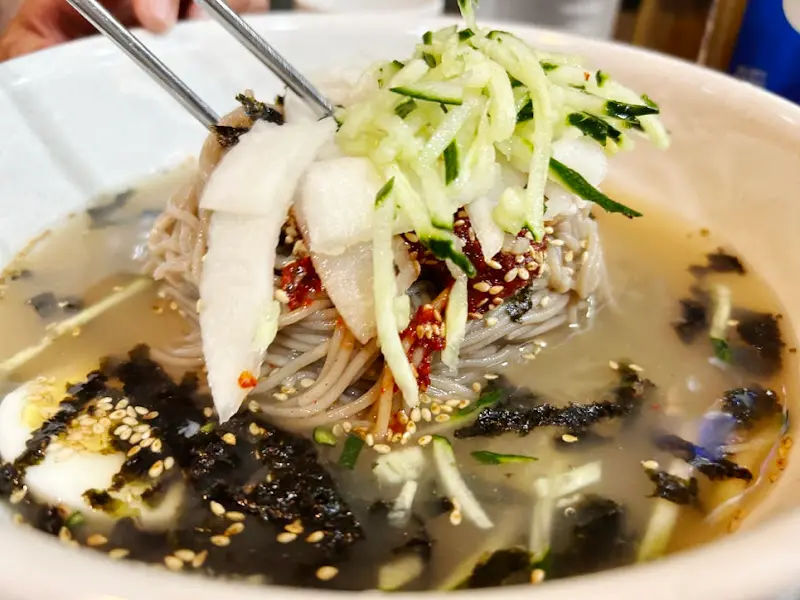 시원한 물막국수