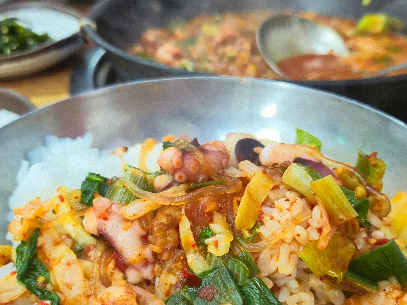 낙곱새와 밥을 비빈 모습