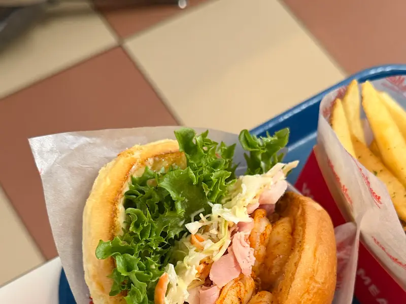 쉬림프 잠봉 버거 단면