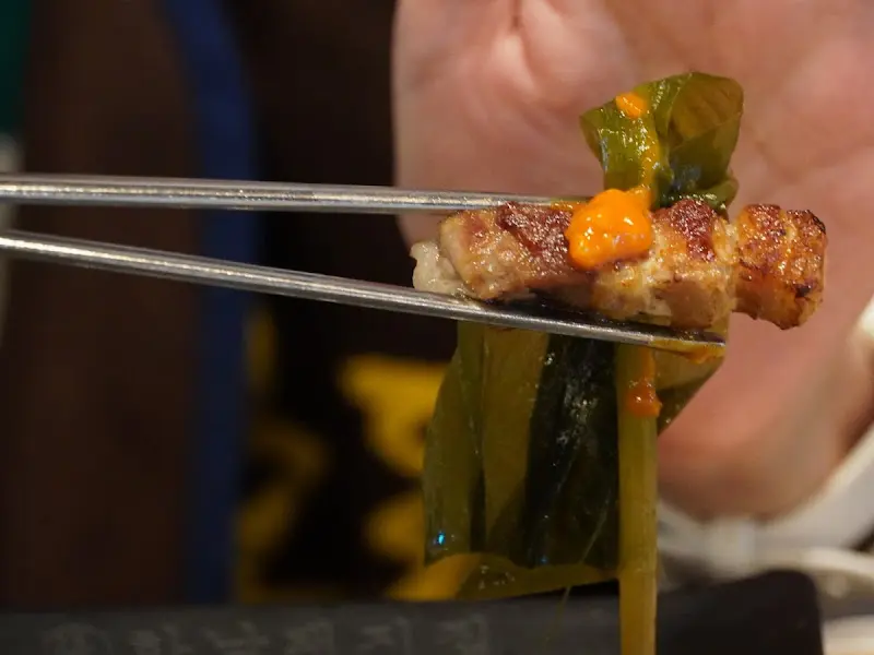 명이나물과 함께 먹는 돼지고기