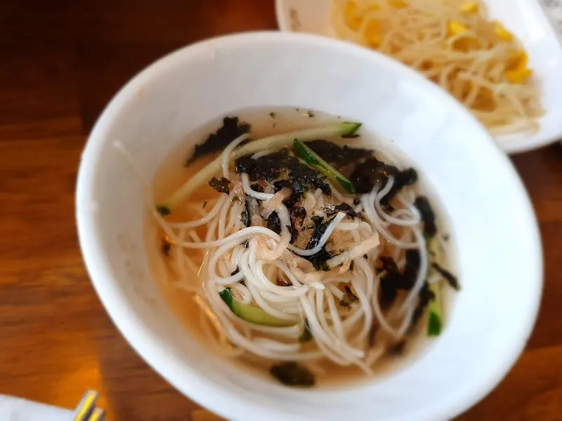 시원한 멸치육수 모밀국수