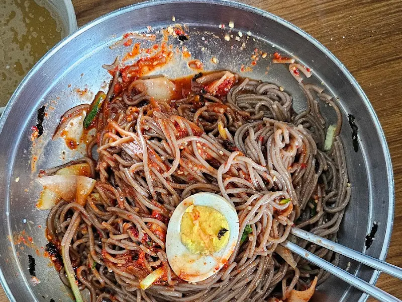 비빔 막국수
