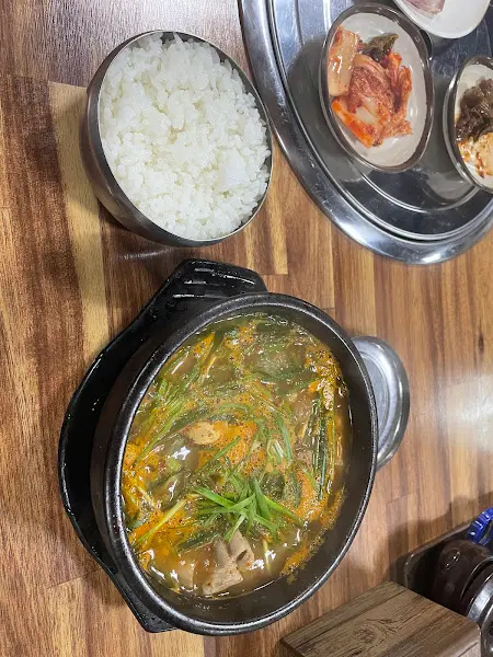 밥과 함께 순대국밥