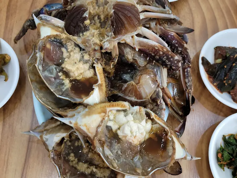 윤기가 흐르는 간장게장