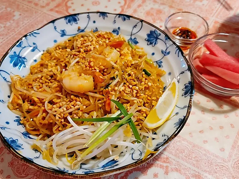 스리라차의 팟타이