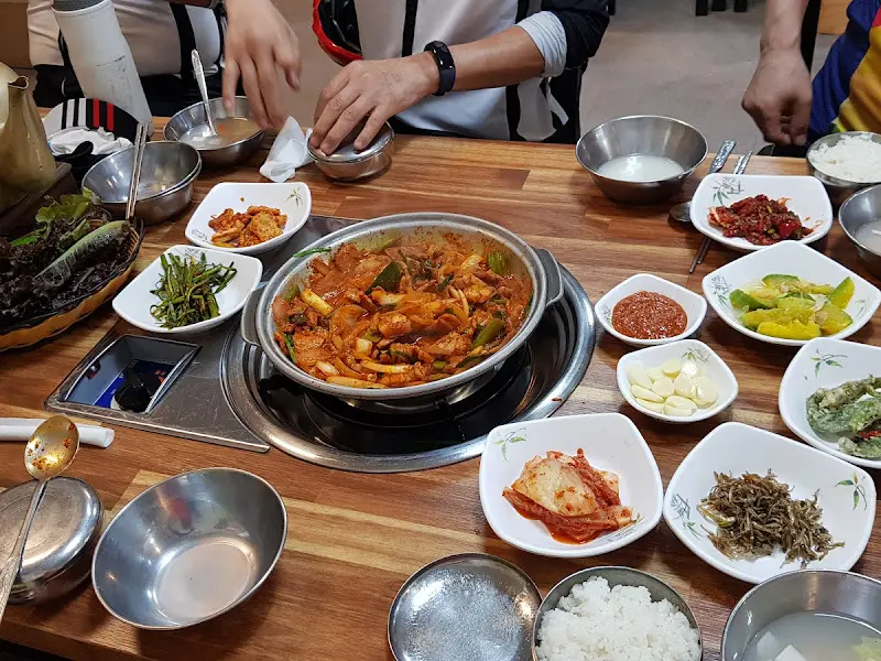 두루치기 한 상 차림