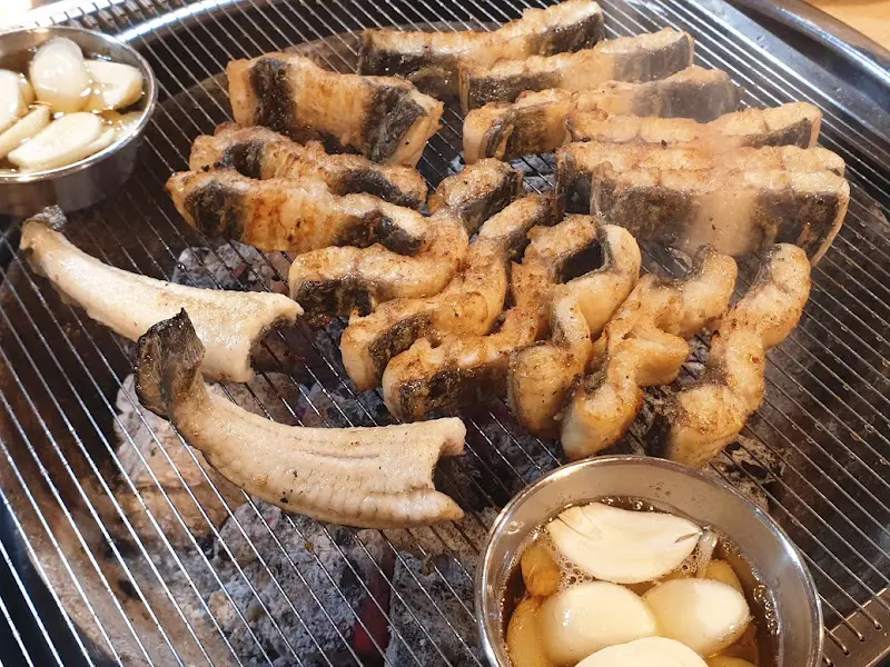 숯불 위의 장어